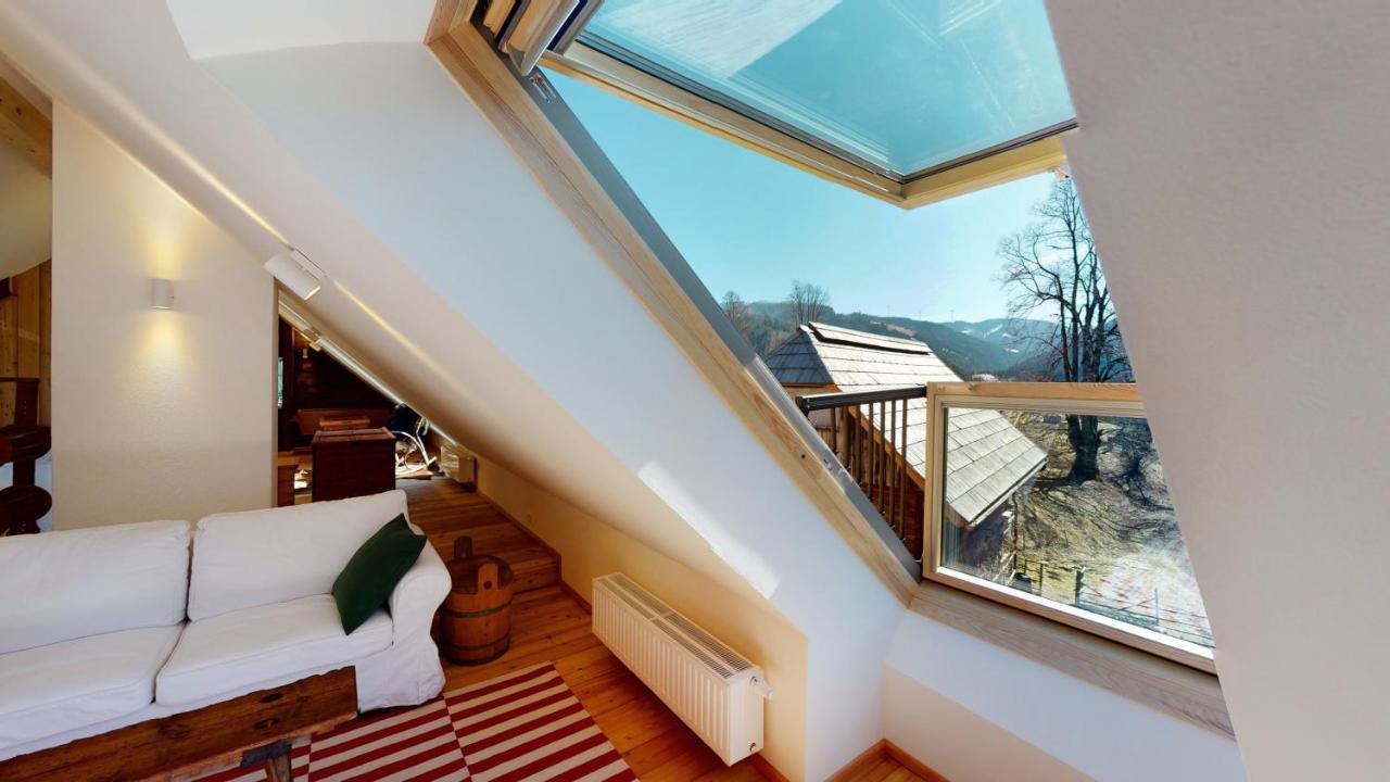 Charmante Gaestewohnung In Altem Bauernhaus In Alpiner Alleinlage Stanz Im Murztal Bagian luar foto